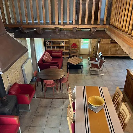 Casa de Férias Ostal De Marcillac Avec Piscine - Petit Bois