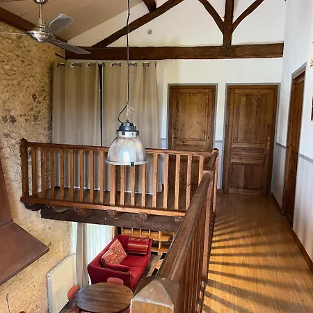 Casa de Férias Ostal De Marcillac Avec Piscine - Petit Bois